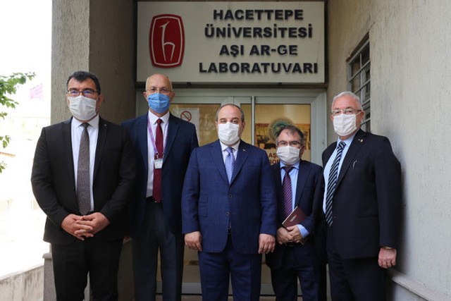 Bakan Mustafa Varank'tan Türkiye'nin tek aşı enstitüsüne ziyaret - Resim: 0