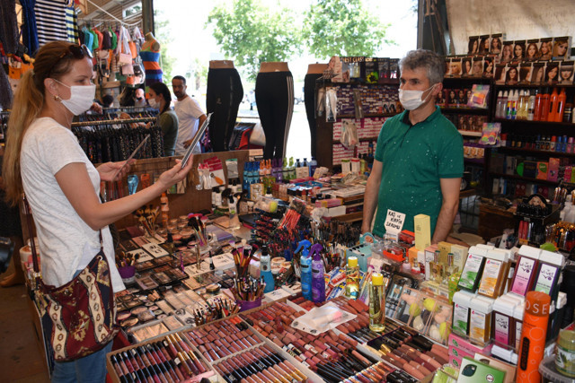 Dermatolog'tan merdiven altı kozmetik ürünleri uyarısı: Deri kanseri riskini arttırır - Resim: 0