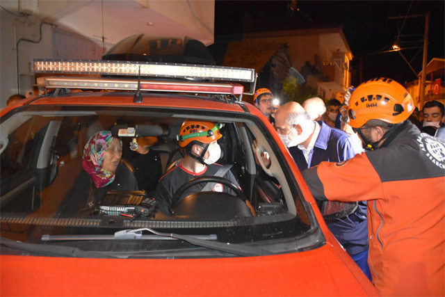 İçişleri Bakanı Süleyman Soylu selin vurduğu Dudaklı Mahallesi'nde incelemelerde bulundu - Resim: 0