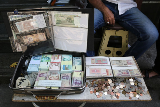 İran'da 1 dolar 20 bin tümene çıktı hükümet çıkış arıyor - Resim: 0