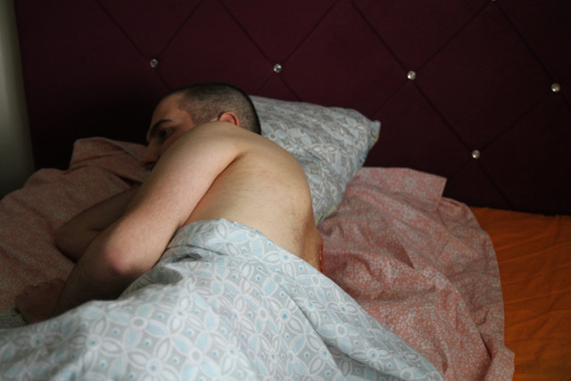 Muğla'da hevesle aldığı otomobil yatağa bağladı yardım bekliyor - Resim: 1