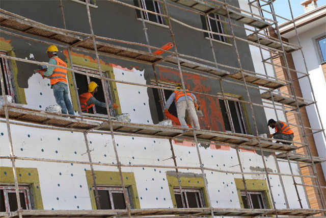 Elazığ’da ilk konutlar depremzedelere 2 ay sonra teslim edilecek - Resim: 0