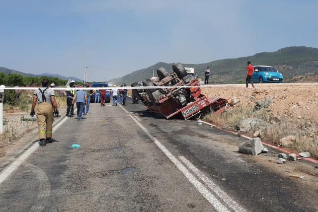 Bekir Pakdemirli duyurdu: 2 arkadaşımız şehit olmuştur - Resim: 0