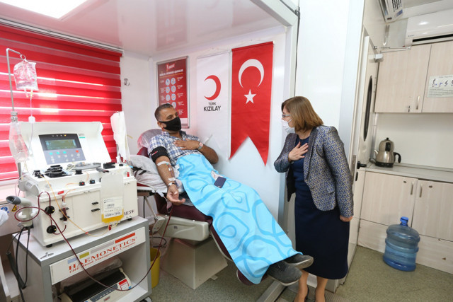 Türkiye’de kurumsal anlamda bir ilk! Gaziantep Belediye Başkanı Şahin: Virüs değil, iyilik yayılacak  - Resim: 4