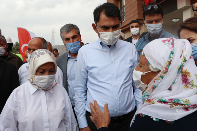 Murat Kurum: Depremzedeler için yapılan 24 bin 500 konut 9 ayda tamamlanacak - Resim: 1