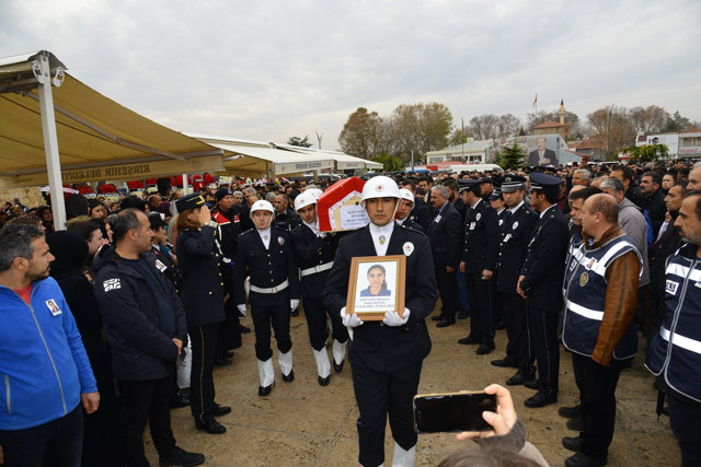 Polis memuru Buket Keleş 15 dakika için şehit sayılmadı - Resim: 3