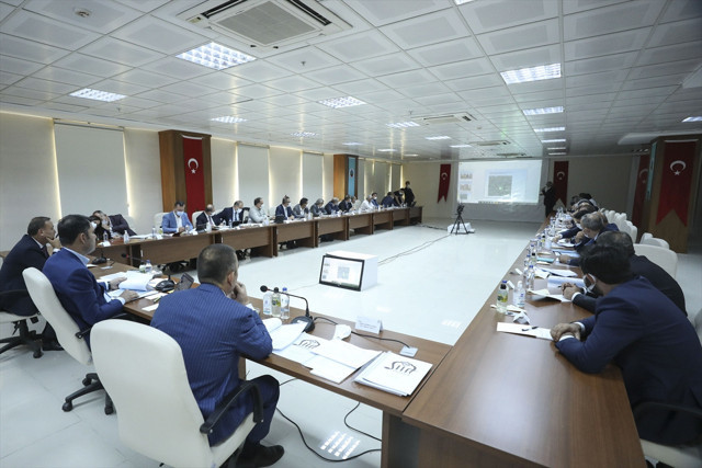 Çevre ve Şehircilik Bakanı Murat Kurum Siirt'te! "10 milyar liralık yatırım yaptık" - Resim: 0