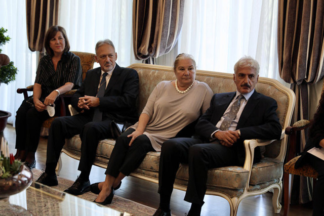 Fatih'in tablosu Osmanlı Hanedanı fertleriyle buluştu - Resim: 0