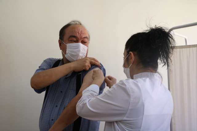 Koronavirüs aşısının faz-3 denemeleri Gaziantep'te de başladı - Resim: 0