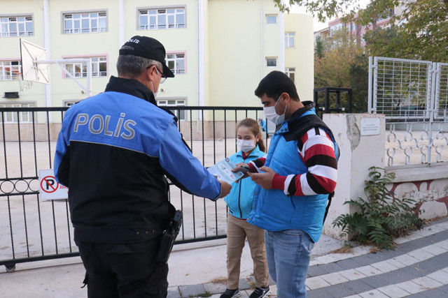 Yüz yüze eğitimde ikinci aşama! 5 sınıf daha bugün okula döndü - Resim: 1
