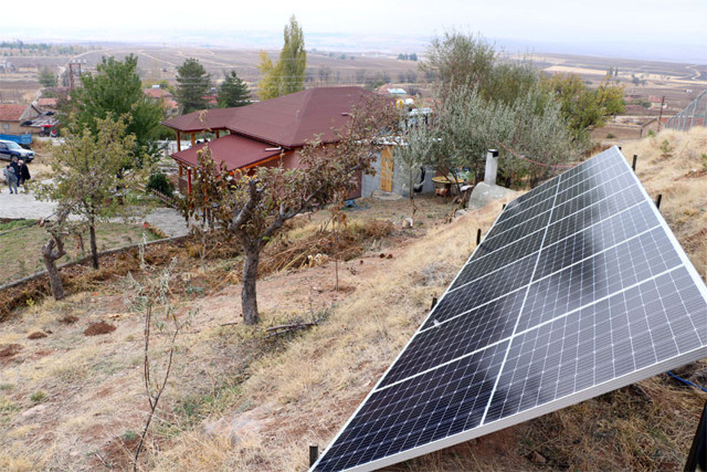 Bahçesine kurdu faturalardan kurtuldu kömür ve odun da kullanmıyor - Resim: 0