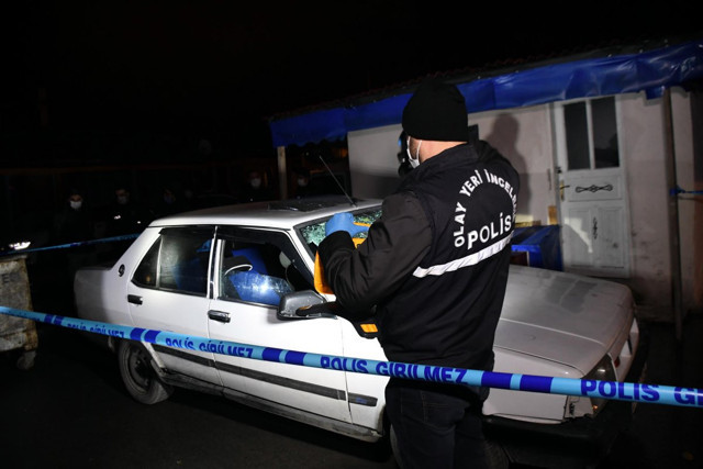 Katil baba ve oğlu İstanbul’da yakalandı Tekirdağ'da iki kişiyi öldürmüşlerdi - Resim: 0