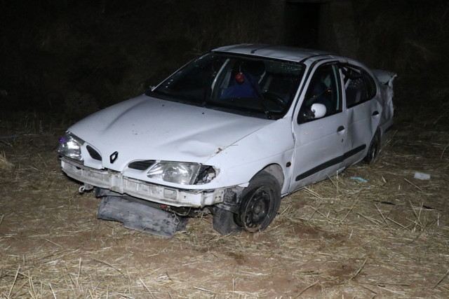 Aksaray'da kamyonet lastiği kazaya neden oldu: 1 ölü 4 yaralı - Resim: 0