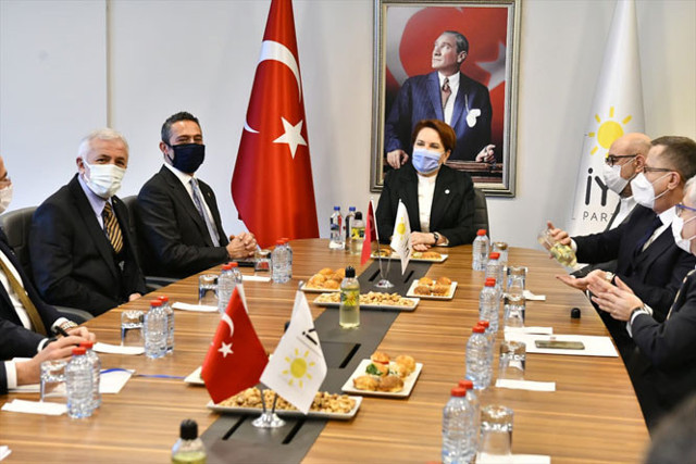 İYİ Parti Genel Başkanı Meral Akşener, Fenerbahçe Kulübü Başkanı Koç'u kabul etti - Resim: 0