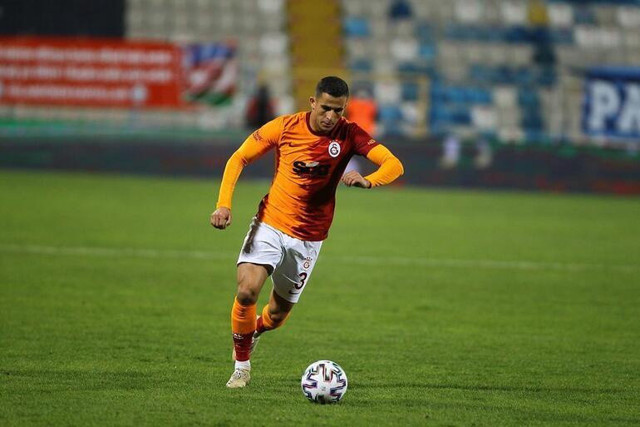 Galatasaray Teknik Direktörü Fatih Terim'den Omar Elabdellaoui'ye ziyaret - Resim: 0