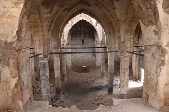 Şanlıurfa'da tarihi kilisedeki mangal partisine tepki - Resim: 0