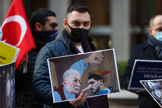 ABD'li Türklerden FETÖ'cü Enes Kanter için Wall Street Journal'a protesto - Resim: 1