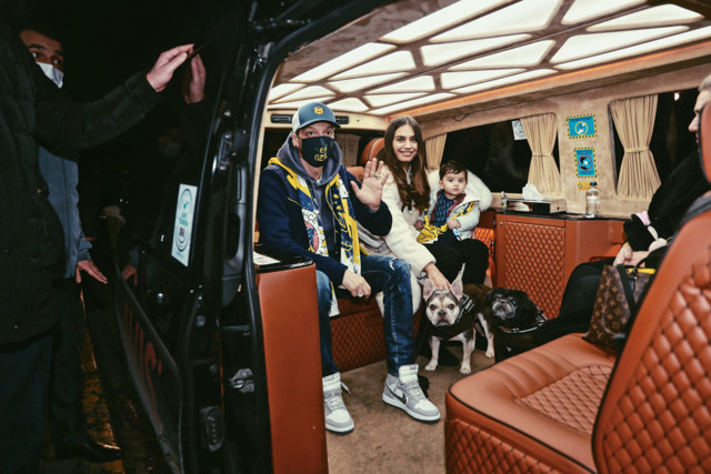 Mesut Özil, Fenerbahçe'ye geldi dünyada yer yerinden oynadı - Resim: 3