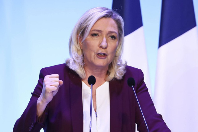 Fransa’da sağcılar arasında şok yaratan evlilik! Le Pen'in kızının bile haberi yoktu - Resim: 0