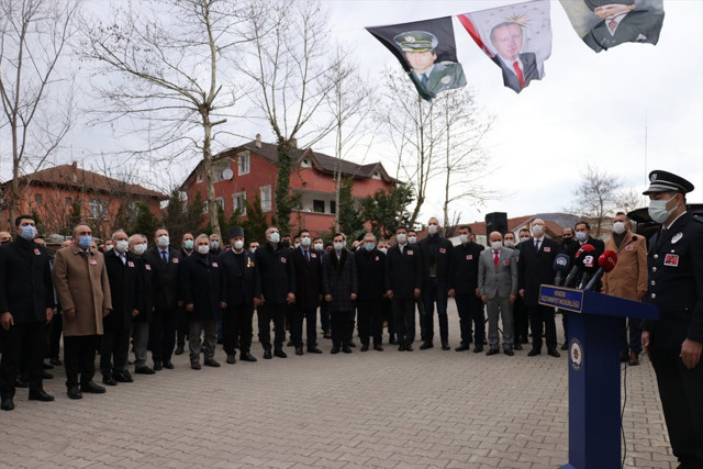 Ali Gaffar Okkan, mezarı başında anıldı - Resim: 1