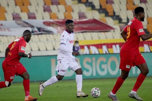 Trabzonspor'un zirve yürüyüşünü Yeni Malatyaspor da durduramadı - Resim: 1