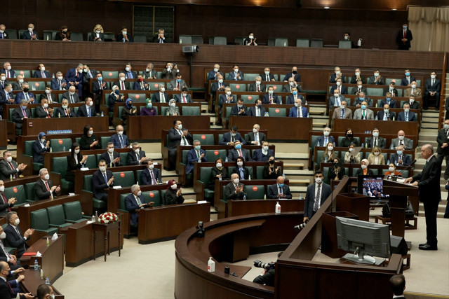 Cumhurbaşkanı Erdoğandan partilere flaş anayasa çağrısı! CHP belediyeciğili çöptür - Resim: 3