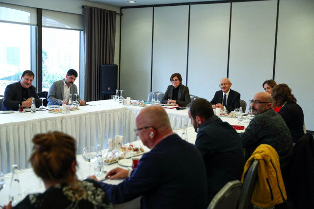 CHP Lideri Kemal Kılıçdaroğlu, sanatçı ve tiyatrocularla buluştu - Resim: 0