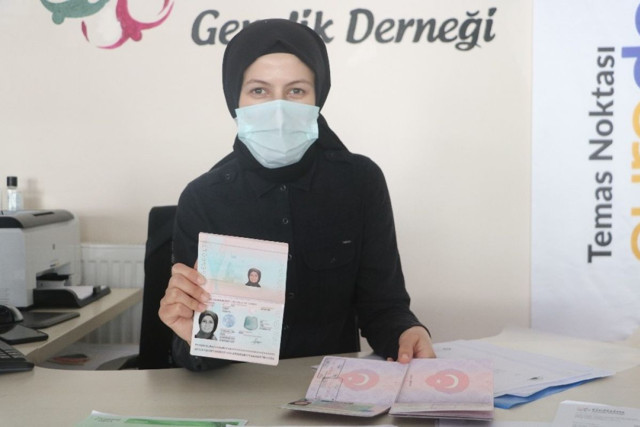 Bulgaristan'da skandal! Başörtülü Türk öğrenciye vize vermediler - Resim: 0