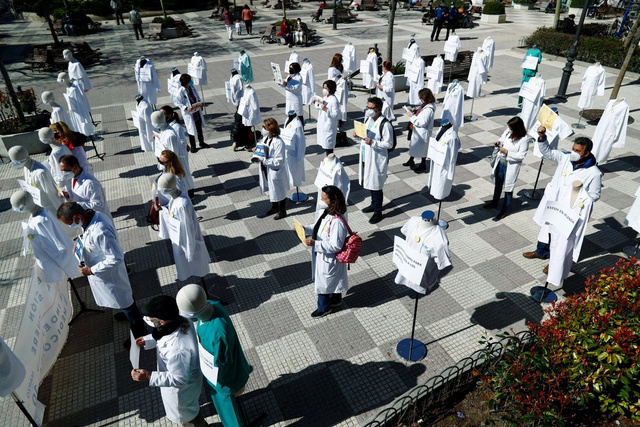 Madrid'de doktorlar süresiz greve başladı - Resim: 0