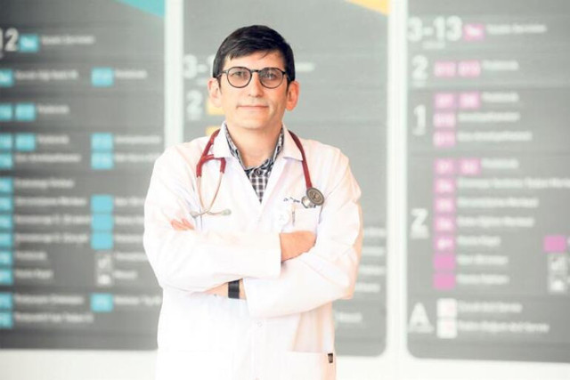 Tıp Bayramı'nda kahraman sağlık çalışanlarından 'salgın' mesajı! Tek başımıza mümkün değil - Resim: 3