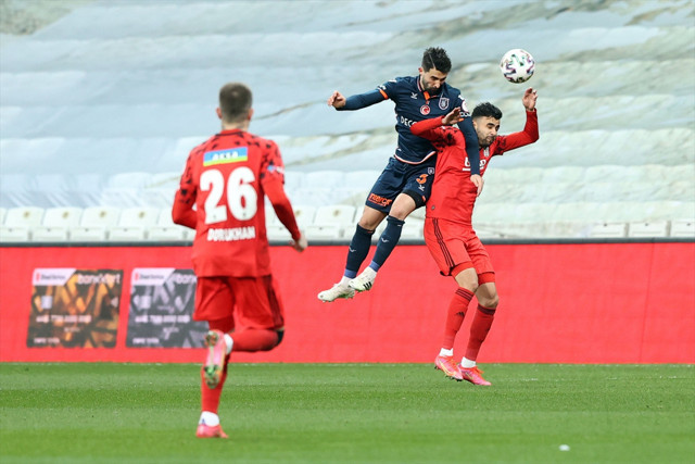 Beşiktaş Başakşehir Türkiye Kupası yarı final maçı golleri ve geniş özeti - Resim: 1