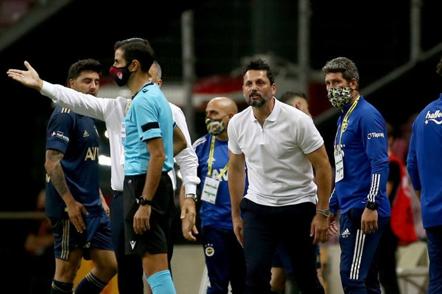 Erman Toroğlu'ndan bomba iddia: Emre ile Volkan kavga etti faturayı Ali Koç'a keserim - Resim: 0