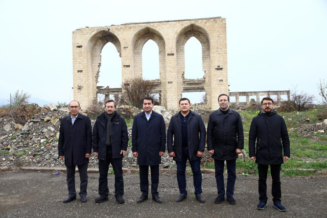 Fahrettin Altun'dan Karabağ'daki yıkımı görmezden gelen uluslararası topluma tepki - Resim: 0