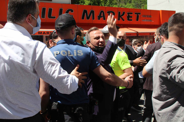 Meral Akşener'in Rize ziyaretinde ortalık karıştı programı iptal edip ilçe merkezinden ayrıldı - Resim: 1