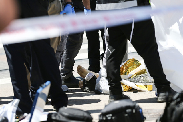 İsrail polisi, 'bıçaklı saldırı' gerekçesiyle bir Filistinliyi öldürdü - Resim: 1