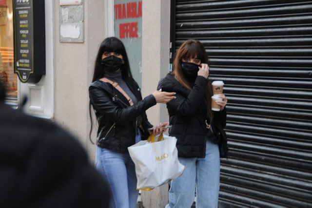 Koronavirüste flaş 4. dalga uyarısı! "Yeni varyantlar sokağa çıkma yasaklarını getirebilir" - Resim: 0