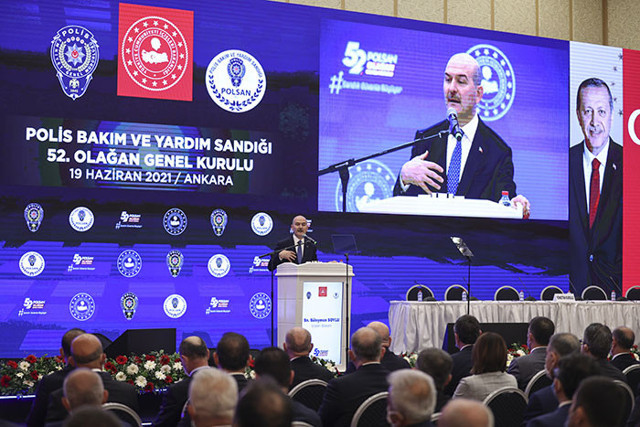 İçişleri Bakanı Süleyman Soylu açıkladı! Mardin ve Van’da iki araçta C-4 plastik patlayıcı ele geçirildi - Resim: 3