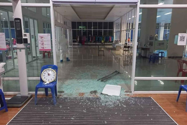 Tayland'da hastaneyi basan eski asker koronavirüs hastasını katletti - Resim: 1