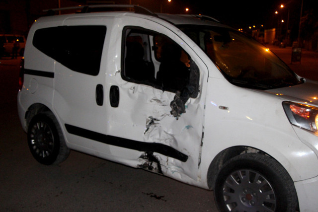 Adana’da trafik kazası: 1 ölü, 3 yaralı - Resim: 1