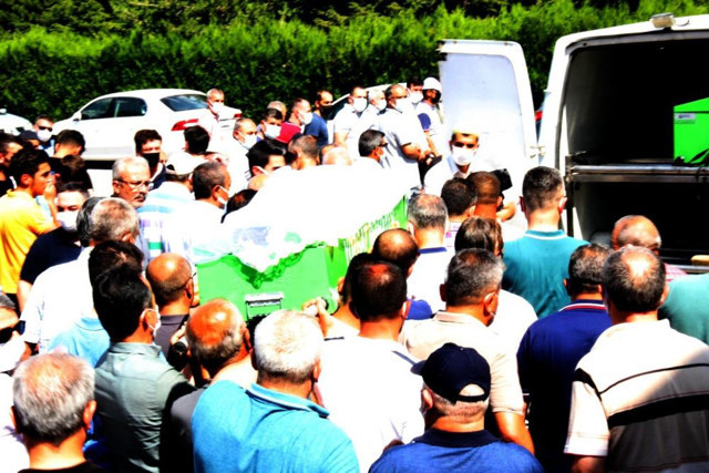 Bir hafta sonra evleneceklerdi! Uzman çavuş nişanlısını öldürdükten sonra intihar etti - Resim: 0