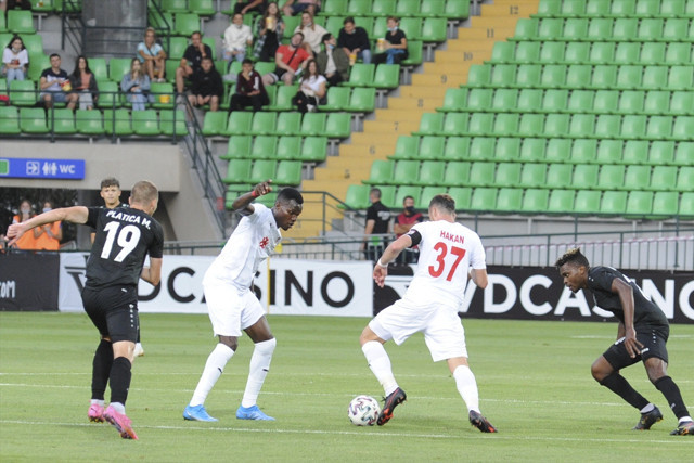 Sivasspor UEFA Avrupa Konferans Ligi 2. ön eleme turunda Petrocub'u tek golle geçti - Resim: 0