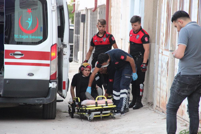 Karaman'da komşuların kavgasında cinayet! 6 kişi de yaralandı - Resim: 1