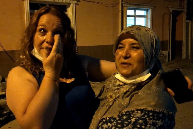 Doğmamış bebeği için aldığı kıyafetleri Manavgat yangınzedeleri için gönderdi - Resim: 0