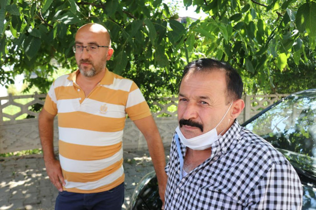 Bolu'da Iraklı aile apartmandan çıkarılıyor gerekçe: Tenleri kokuyor - Resim: 0