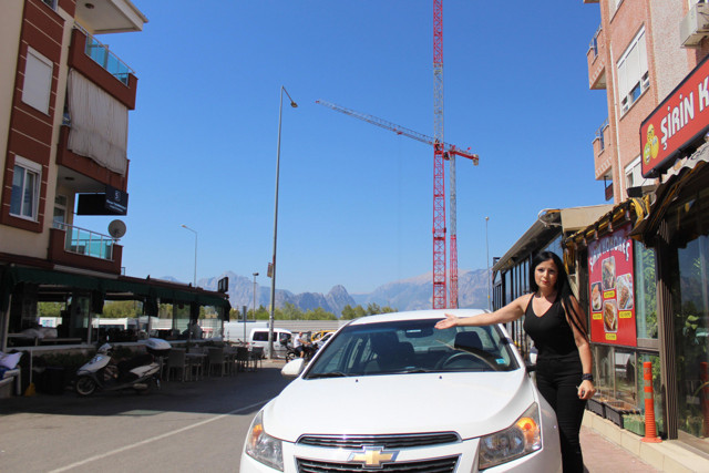 Doğum gününde ölümden döndü! Şoku yaşayan kadın: Herkes beni izliyordu - Resim: 1