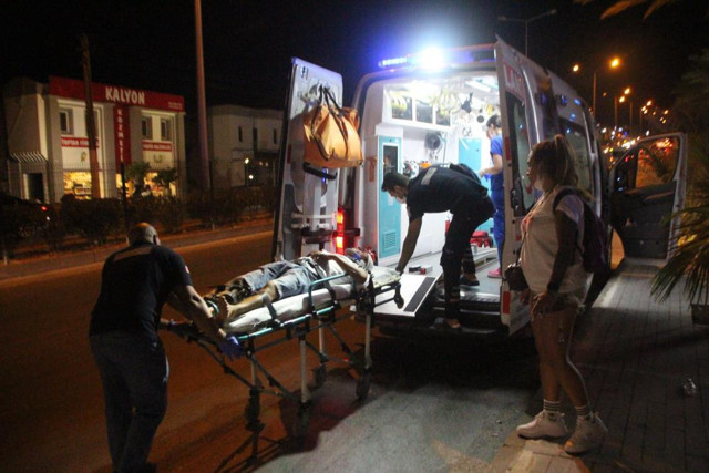 Bodrum'da durak çalışanını sopalarla öldüresiye dövüp kaçtılar - Resim: 1