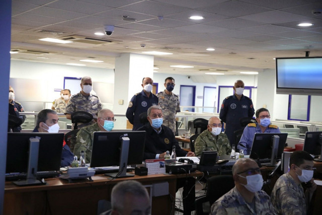 PKK inlerine 20'den fazla uçak bomba yağdırdı! 28 hedef imha edildi - Resim: 1