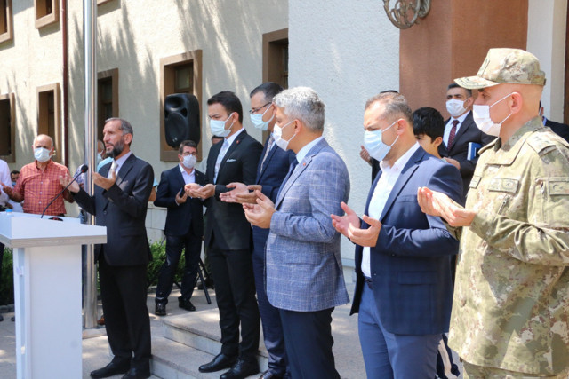 Erzincan'dan Sinop'a 5 TIR yardım 1 milyon lira nakit para gönderildi - Resim: 2