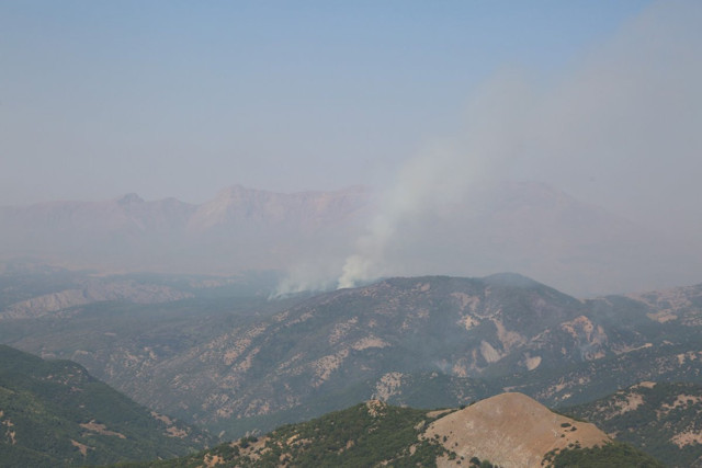 Tunceli’de tüm yangınlar kontrol altına alındı - Resim: 0
