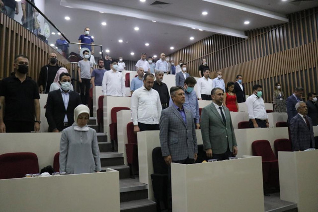 Tanju Özcan'a 'anı' tepkisi! AK Partili meclis üyeleri salonu terk etti - Resim: 0